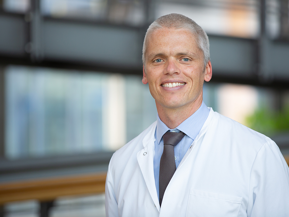 Dr. Andreas Bürkner Dr. Andeas Bürkner