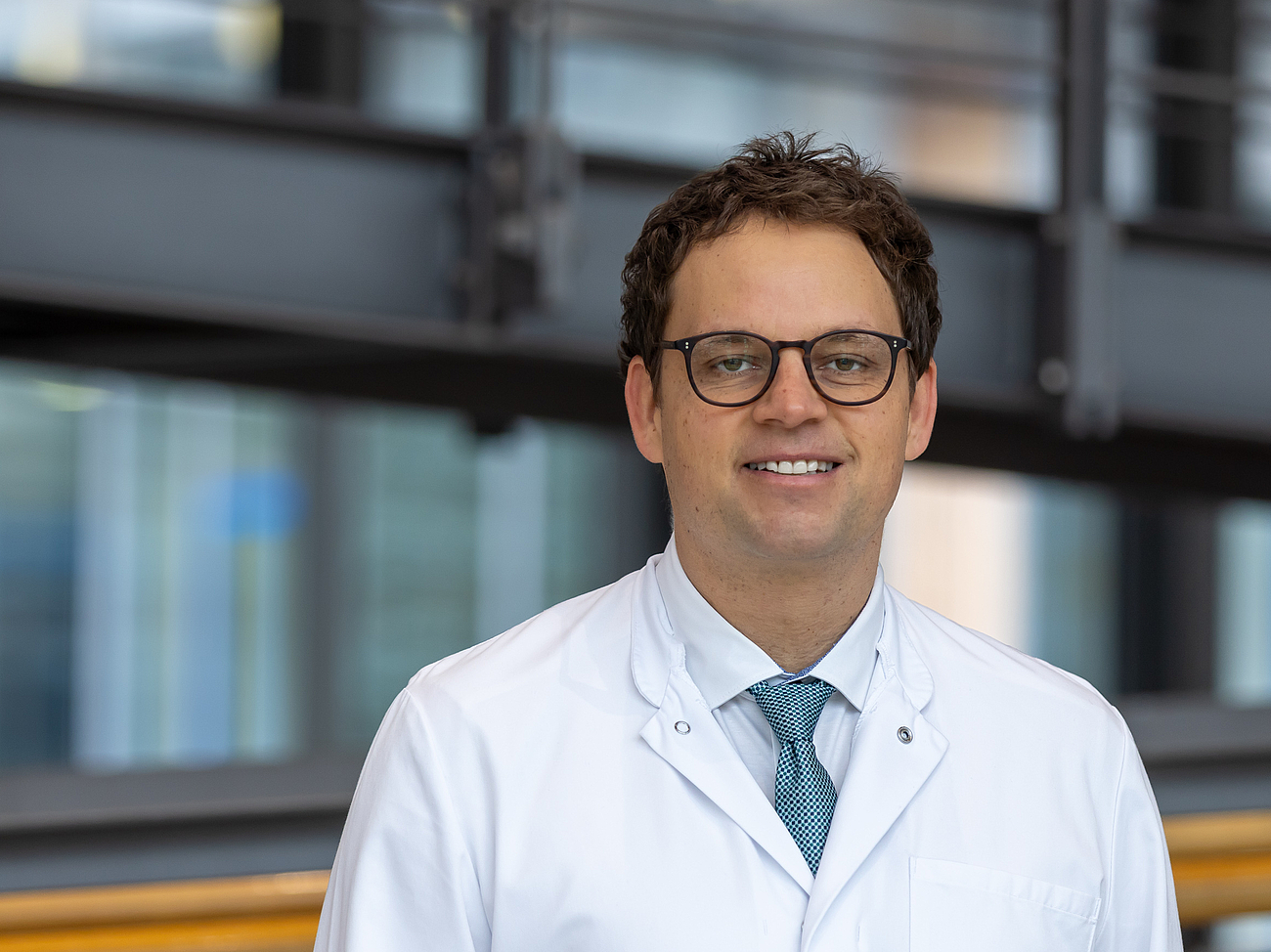 Chefarzt Innere Medizin II, PS Dr. med. Mark op den Winkel Chefarzt Innere Medizin II, PS Dr. med. Mark op den Winkel