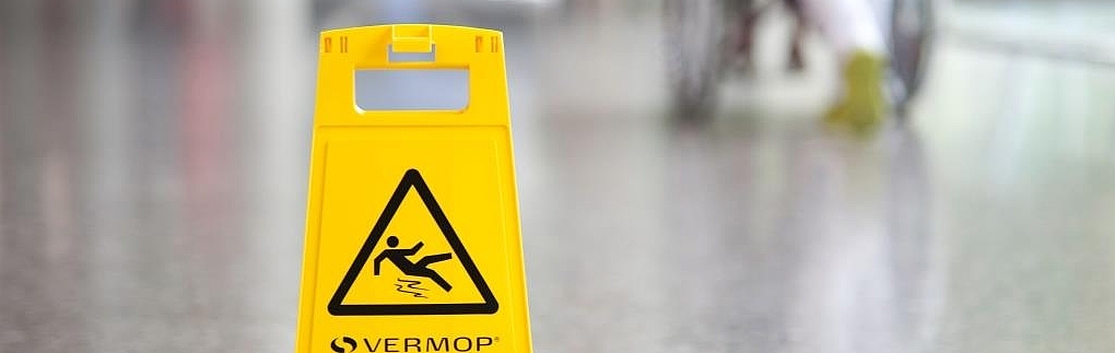 Hinweisschild für Ausrutschgefahr